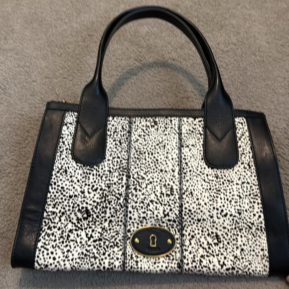 Fossil Black and White Calve Hair Shoulder Bag with Two-Tone Elegance - Picture 1 of 14